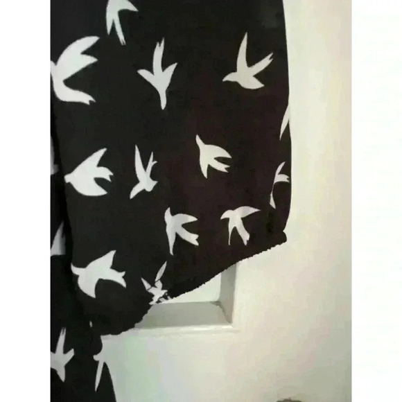 Canadian  Fashion Designed Shirt Size Med. - Picture 3 of 5